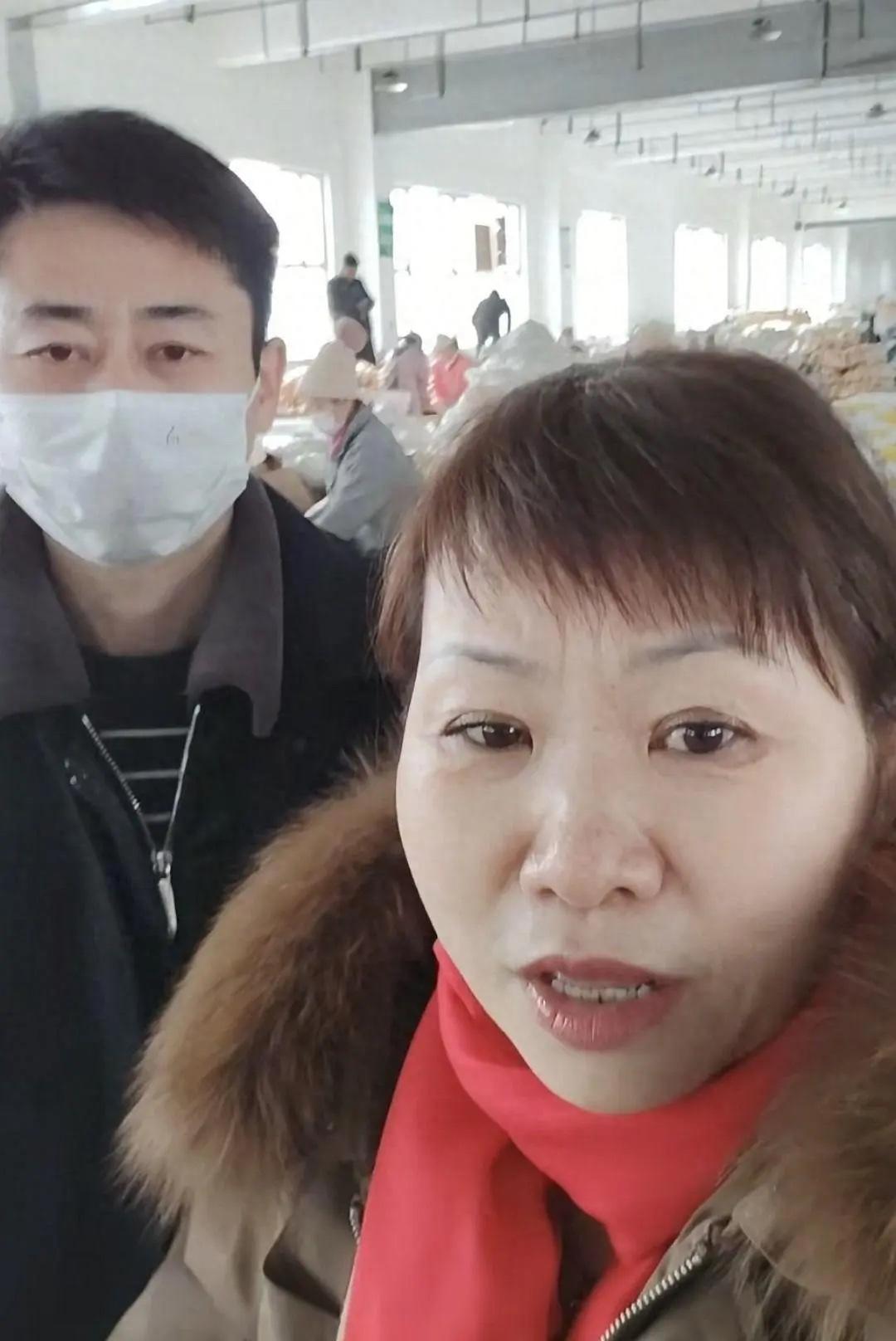 告别列车餐车！铁路大姨乘流量东风，转型主播首站选品东北玉米

因“一元与烧鸡”事