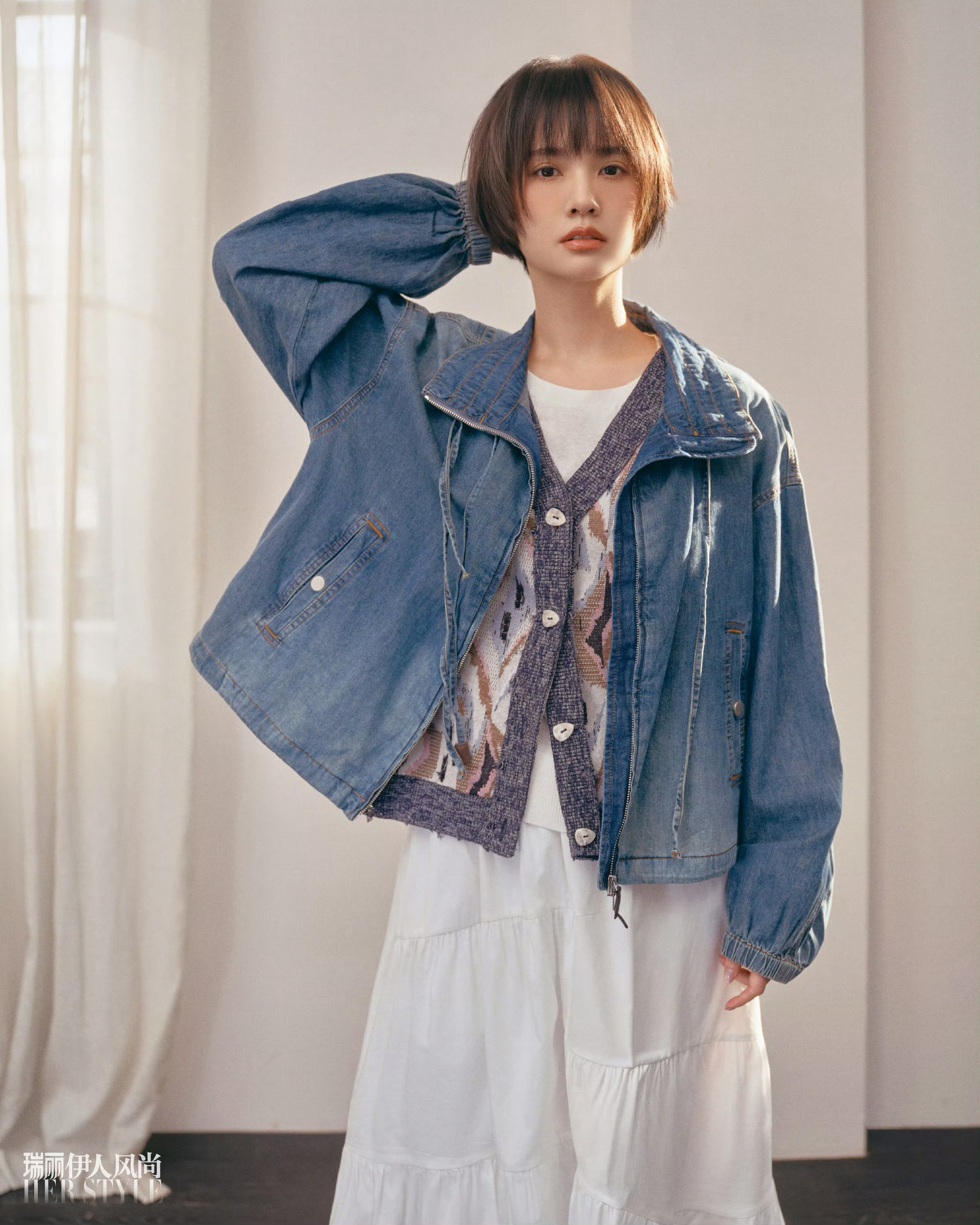 杨丞琳轻盈上场大片瑞丽伊人风尚杨丞琳封面 