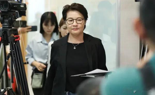 民众党中评会今开铡   黄珊珊将到场

民众党今日将召开中评会，就时任柯竞总总干