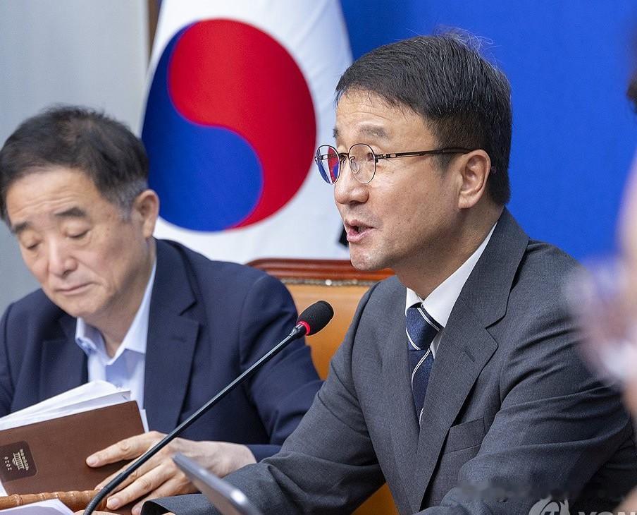 7月2日，韩国共同民主党痛批在野党国民力量党阻挠民生，正式宣布将召集7月临时国会