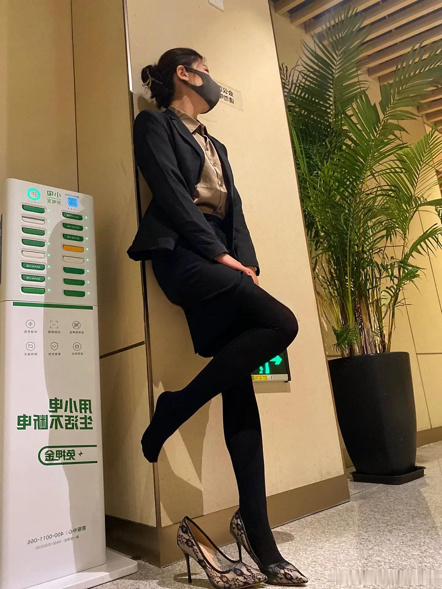 黑丝有点厚 ​​​