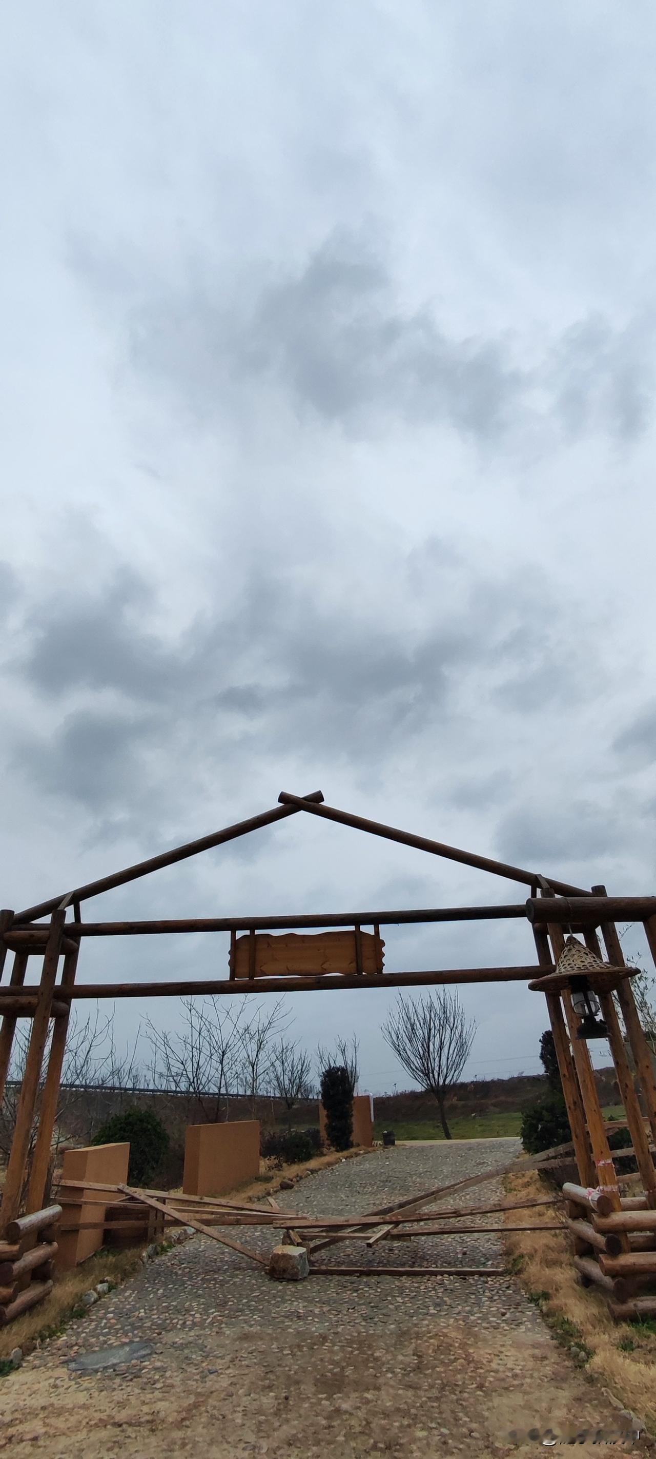 今年冬天的不同正在建设的杨家山星空营地