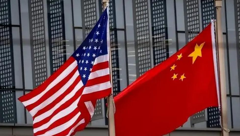 引发美国国内高度关注！美国也感到胆寒！8月25日，美国彭博社援引知情人士的消息报