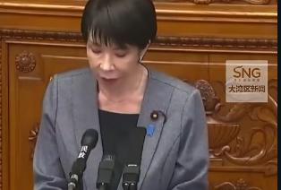 12月3日，在国会答辩中，高市早苗避重就轻，继续玩弄“文字游戏”，对“台湾属于中