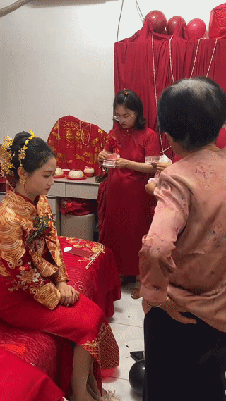 “当面点清，人钱两清”！
这究竟是在嫁女儿？
还是在卖女儿？