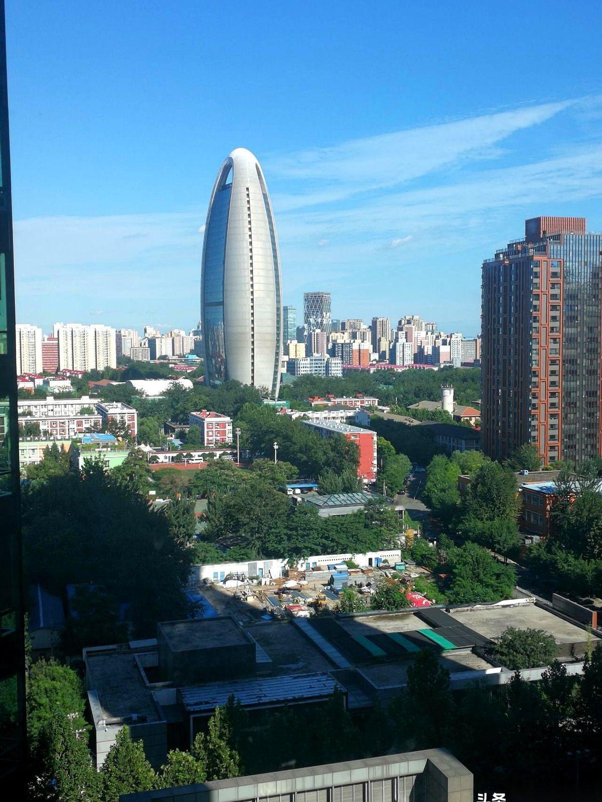 哪怕下周大盘直冲4200点，入行20年的老陈也只有一句话：跑，跑错了也要跑。
这