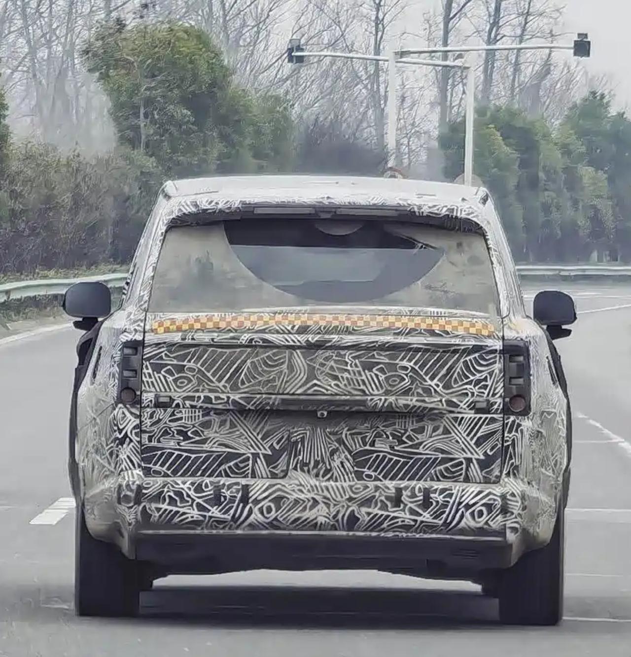 很多小米寻天N90测试车，也快公布申报信息了吧？这个月工信部申报？增程SUV，五