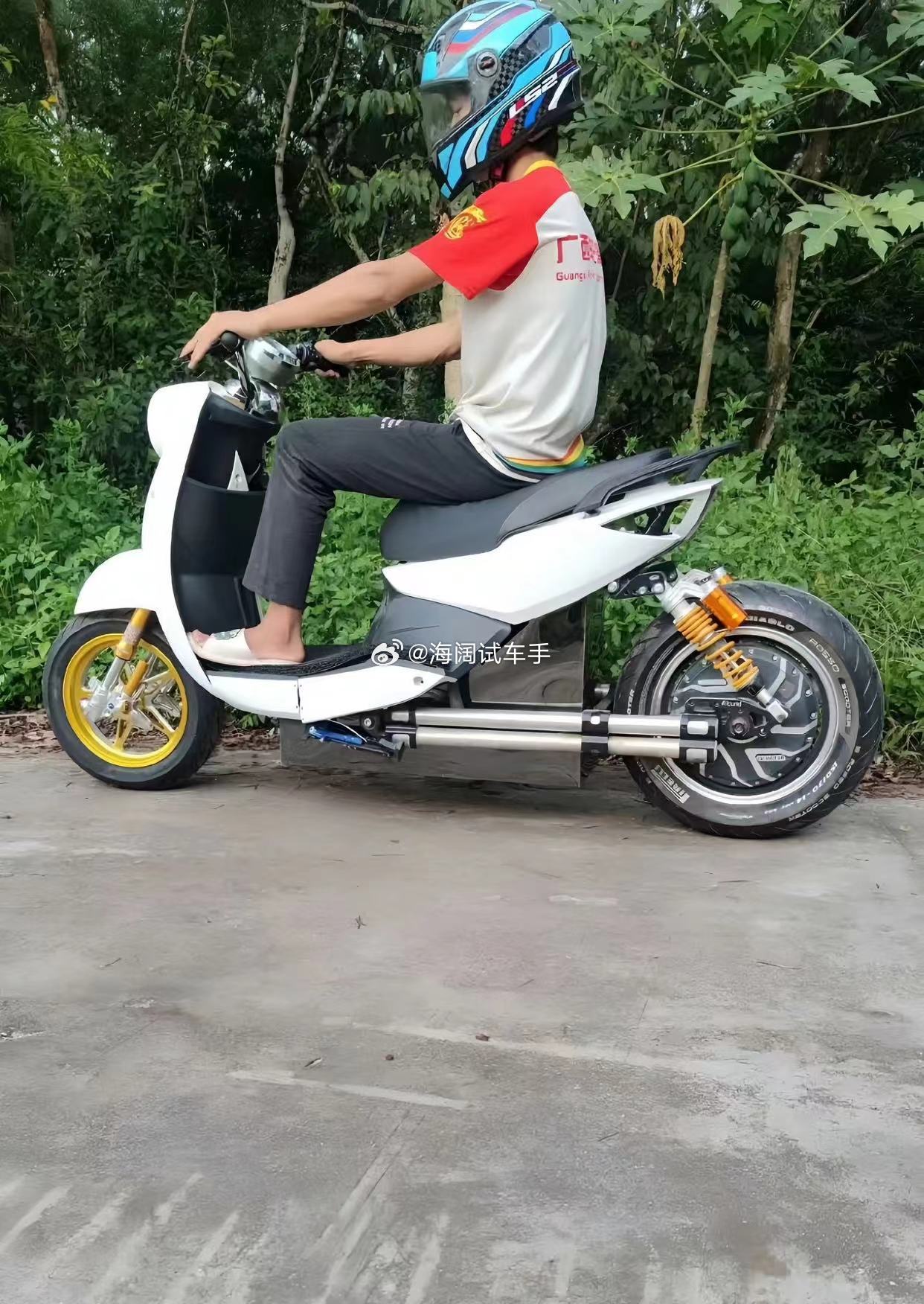 这是加长版电摩？？？海阔试车超话