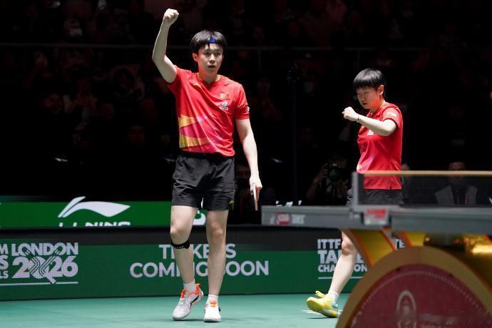 恭喜林诗栋2:1击败苦主张本智和，助力中国乒乓球队8:1击败日本队，实现成都混团
