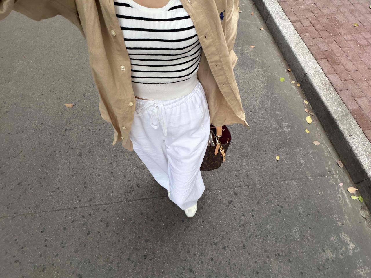 心态稳住，好运自然来

做一个淡淡的美女子，让一切都是淡淡的。淡淡的就会顺顺的，