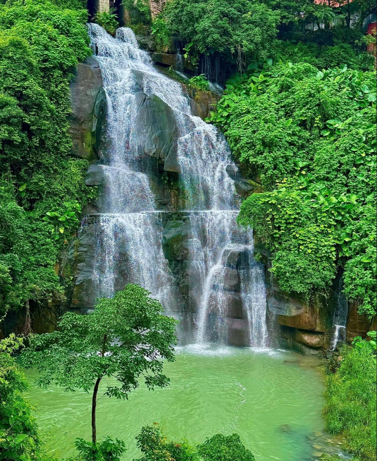 青山绿水和历史感的古桥
和大家发的照片一模一样哇😯
离市区比较近的周边游好去处