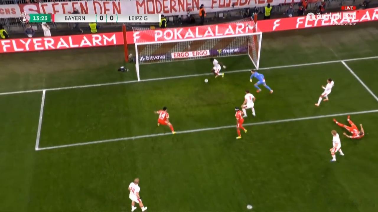 哈利·凱恩的射門，是到目前為止，拜仁最危險的機會🔥 