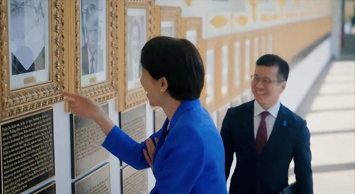 高市早苗白宫这一笑竟闹到日本国会，本是正常的访美行程却因一个突发的小插曲，让她陷