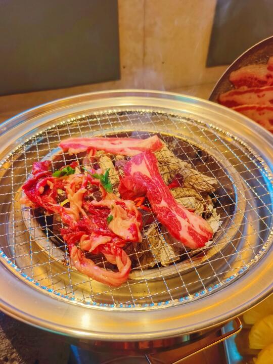 这家烤肉真的很上头，一口就沦陷！
