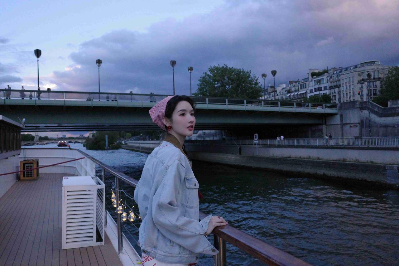 我的今日状态：😁轻松愉快
我这里的天气：☀️晴天