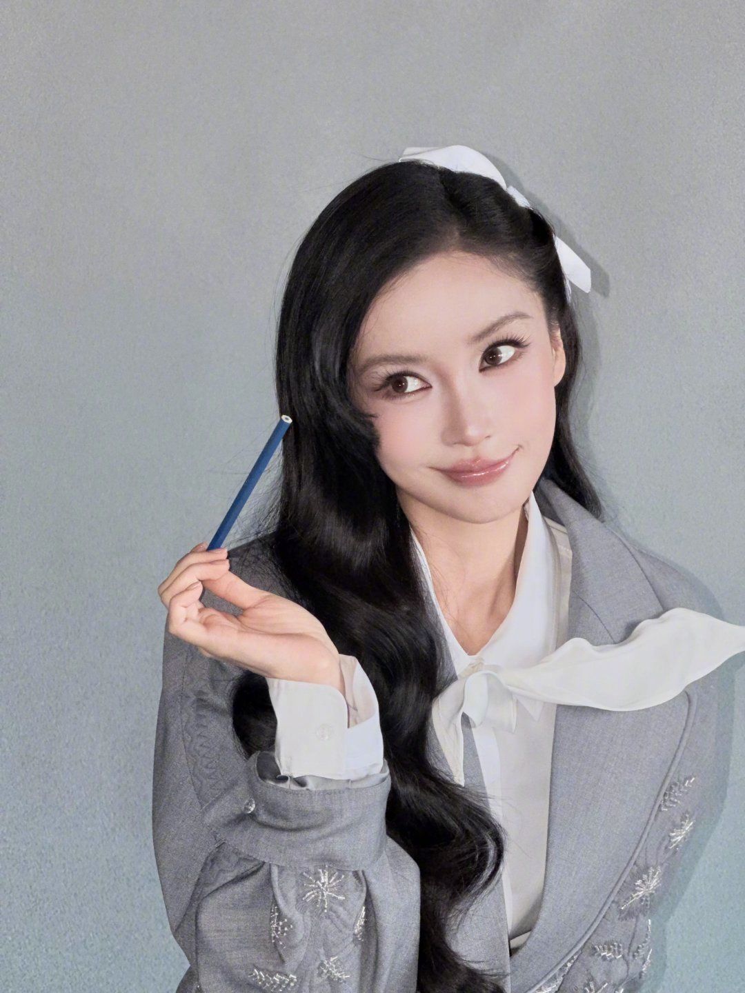 Angelababy只需轻微出手啊，这张脸就没得输Angelababy只需轻微出
