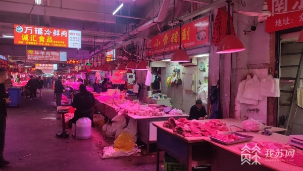 从下个月开始，也就是十几天以后全国各菜市场禁用生鲜灯一开始先警告，之后就是五千到