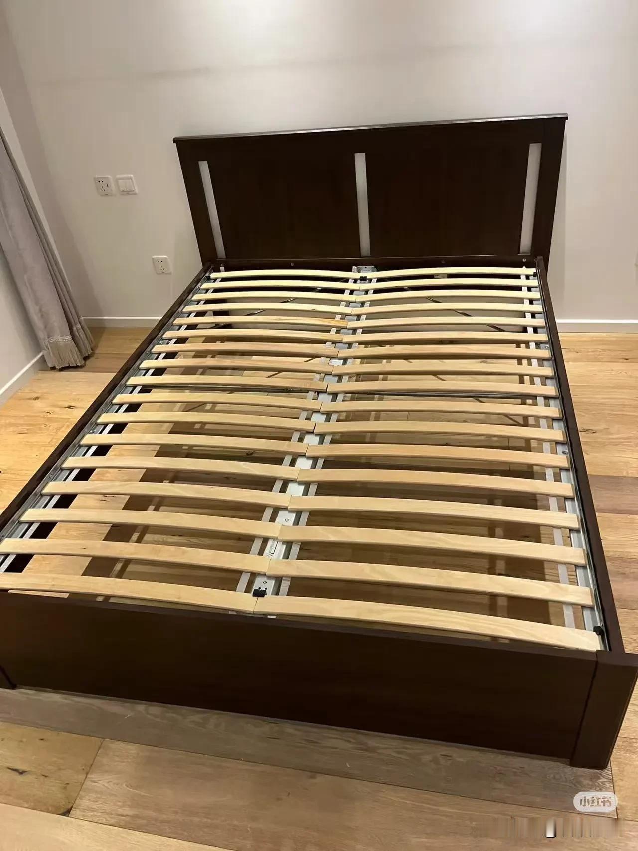 在网上看的，我挺喜欢这个宜家床的，叫松耶桑德，有个疑问，这种排骨架结构结实吗？用