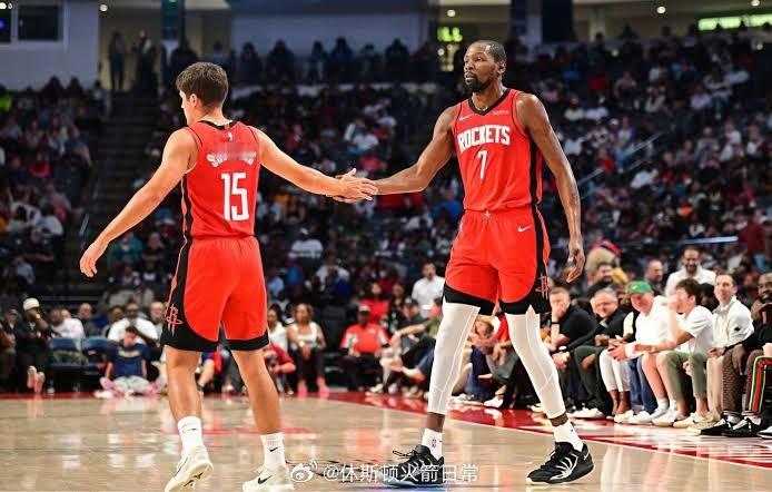 谢泼德：“更衣室给了我巨大信任。每场比赛队友们都不断鼓励我保持侵略性，用自己最舒