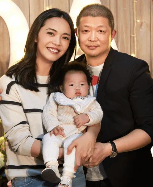  苏明玉的扮演者姚晨，1979年10月5日出生于福建省福州市，毕业于北京电影学院