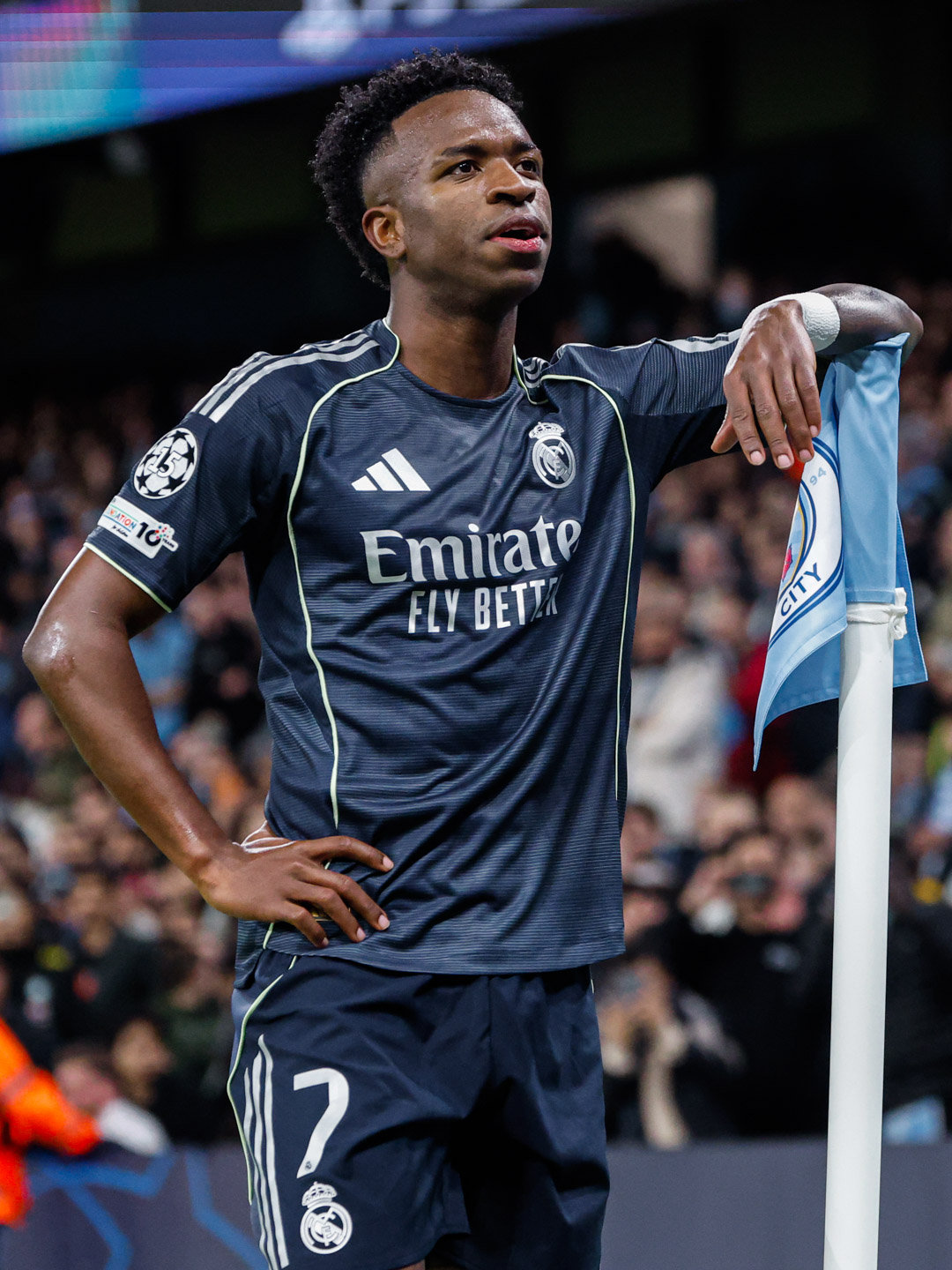 官方：威尼修斯当选全场最佳球员！！！欧冠联赛曼城1比2皇马