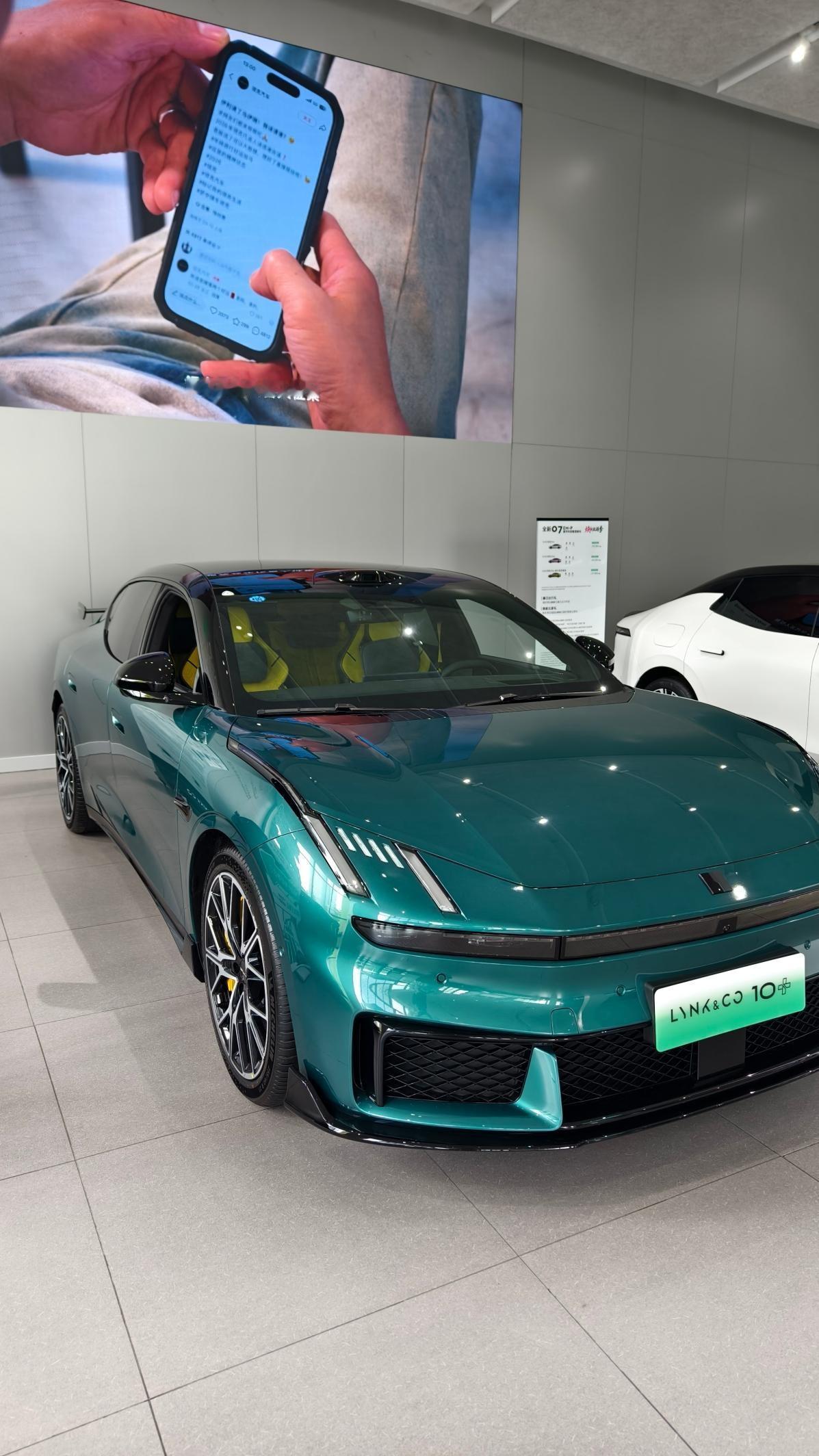 烂路试驾实锤！领克10底盘比Model 3还稳，德系味儿？
今天终于约上领克10