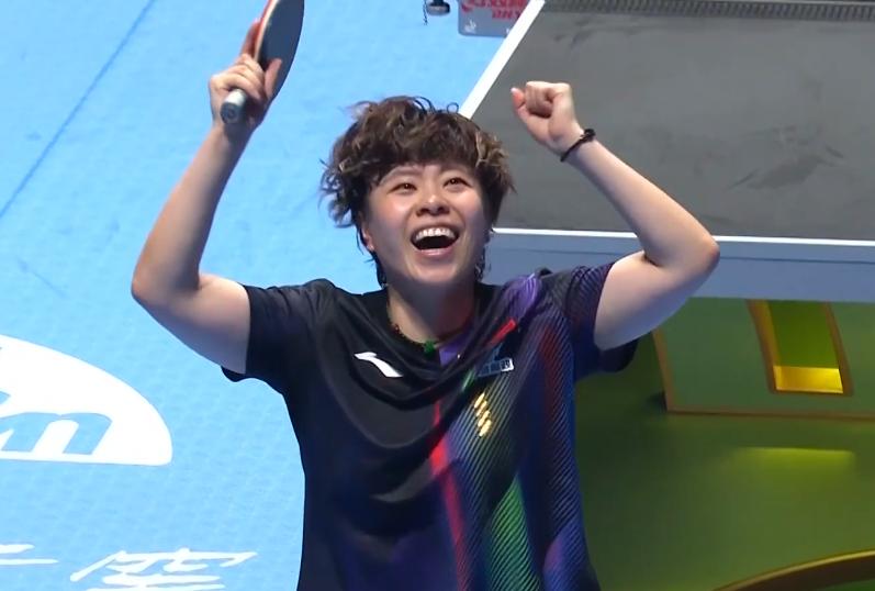 王艺迪4-1张本美和，闯进世界杯8强。
17岁的张本美和在上月的重庆冠军赛上拿了