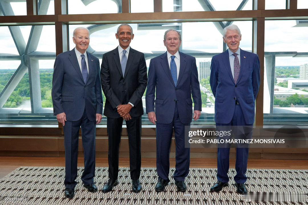 Obama总统博物馆今天开幕Clinton、Bush、Biden应邀参加典礼表示