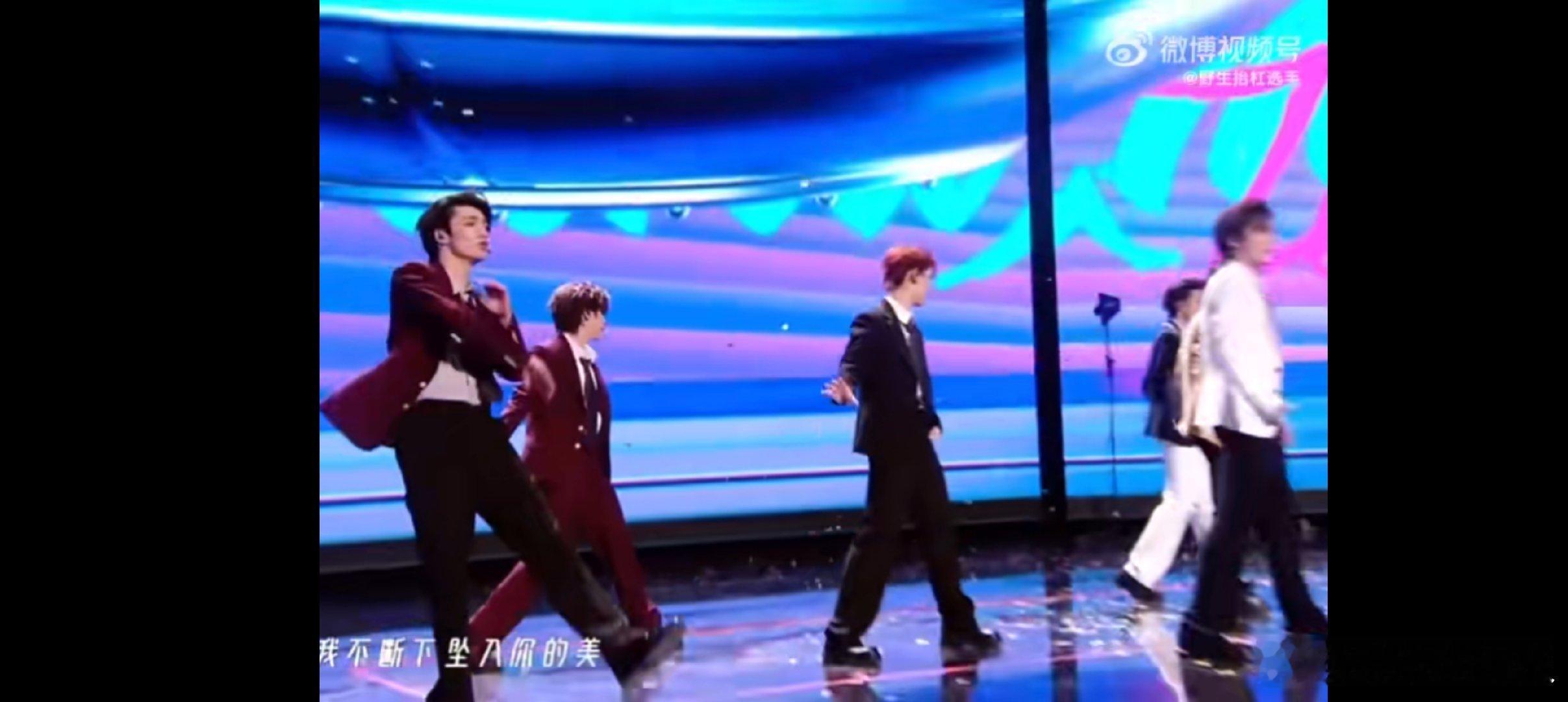 时代少年团的这两首宝藏歌曲《爱到1440》和《非我不可》，因版权不能在实体专辑中