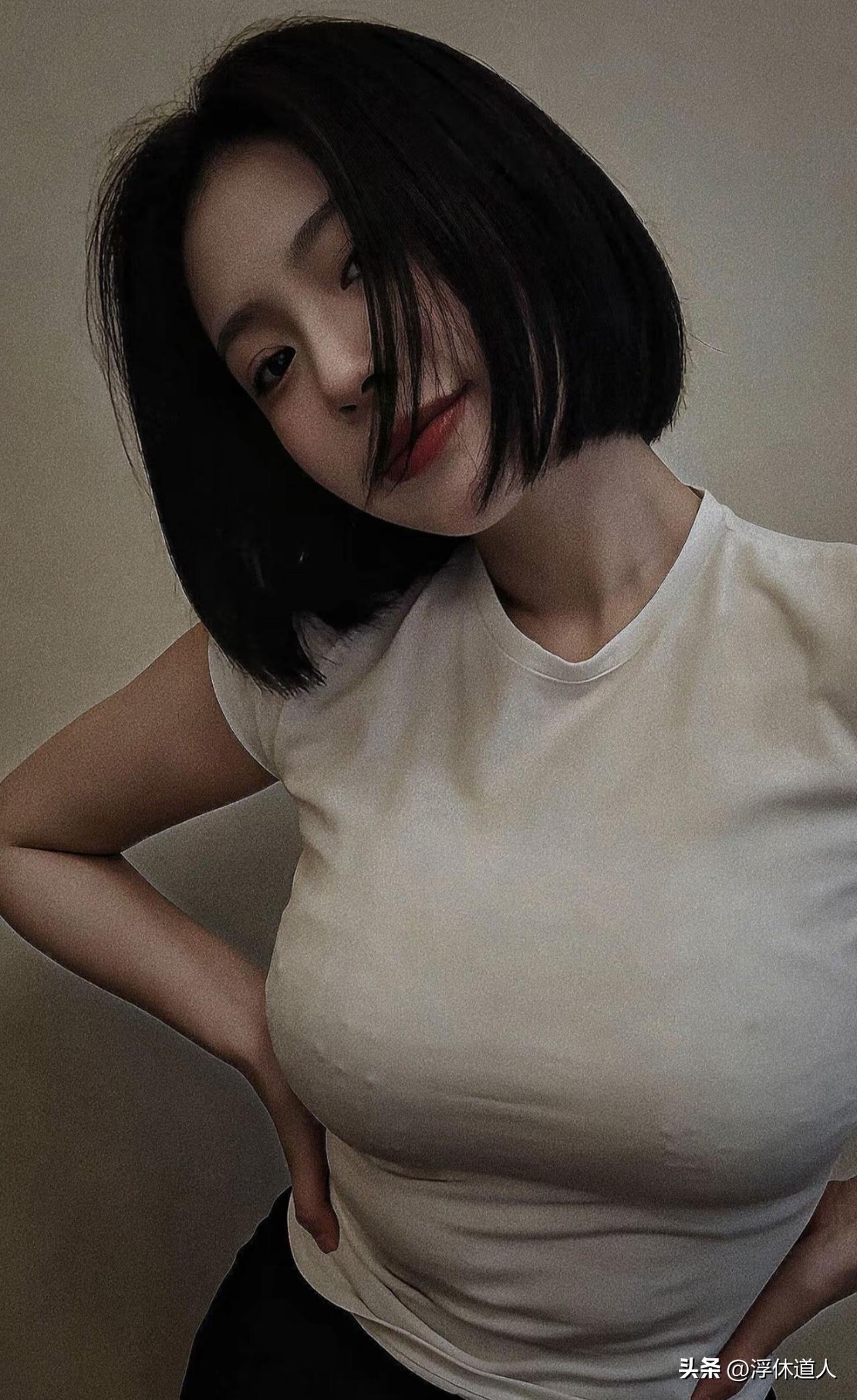 你信不信：大街上有一半人都不想活了！

只不过是因为还有牵挂；或者是父母或者是孩