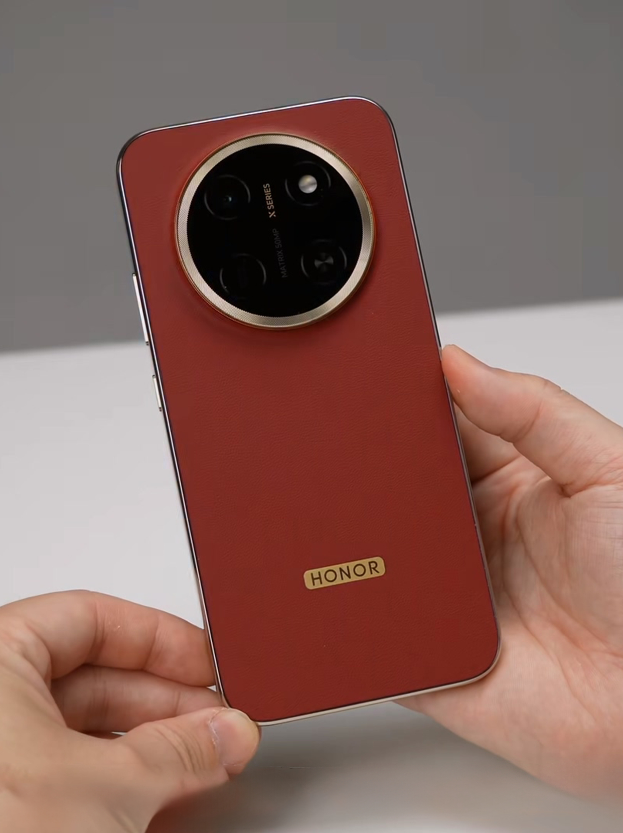 1700左右，「爷系杀手」荣耀X80 Pro Max，可以冲吗？ 先说缺点，避免