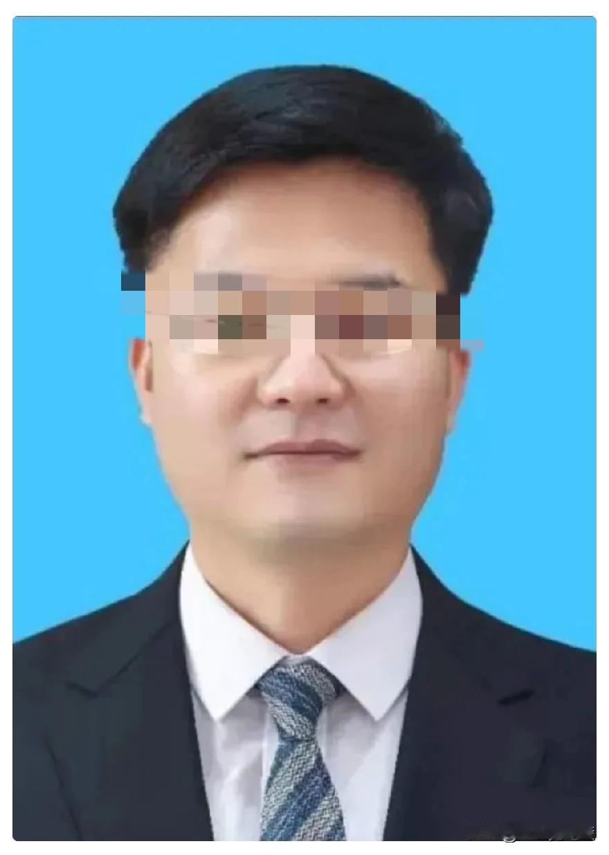 看到王正儒被查，我是一愣！
这人太年轻，太聪明，太幸运，也太帅气了，怎么好好的就