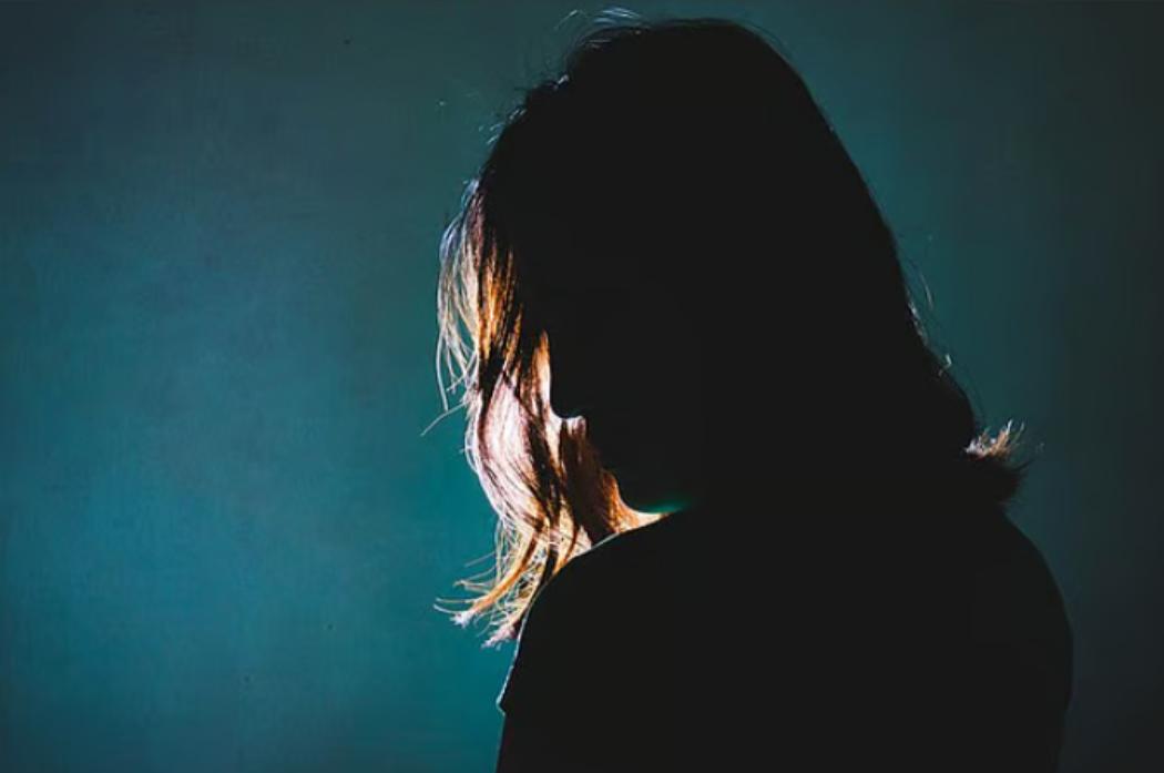 印度又在全世界面前丢脸，美国女游客被下药强奸，印政界直呼：可耻。

这起让印度颜