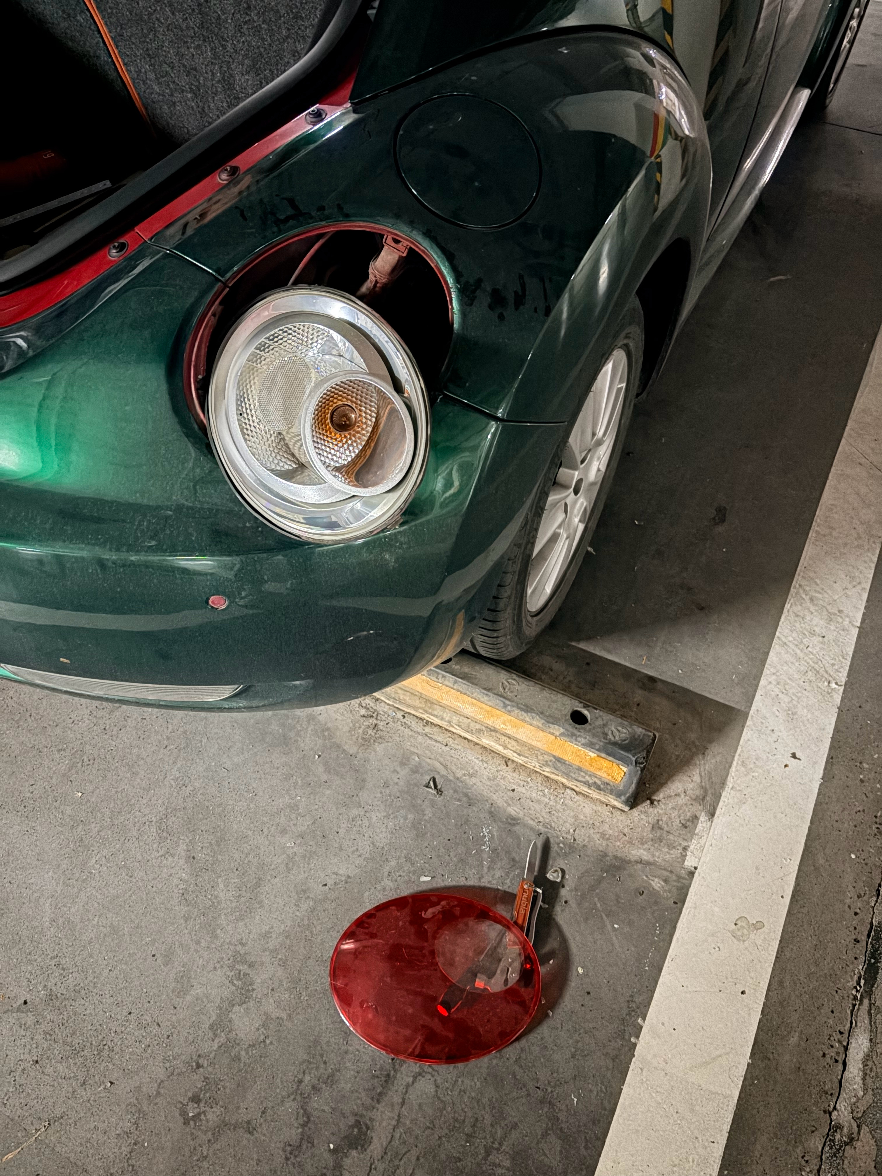 明年说什么也要把这老祖宗送走，求再来个国补，报废就行。特么明天年检，换个灯泡，灯