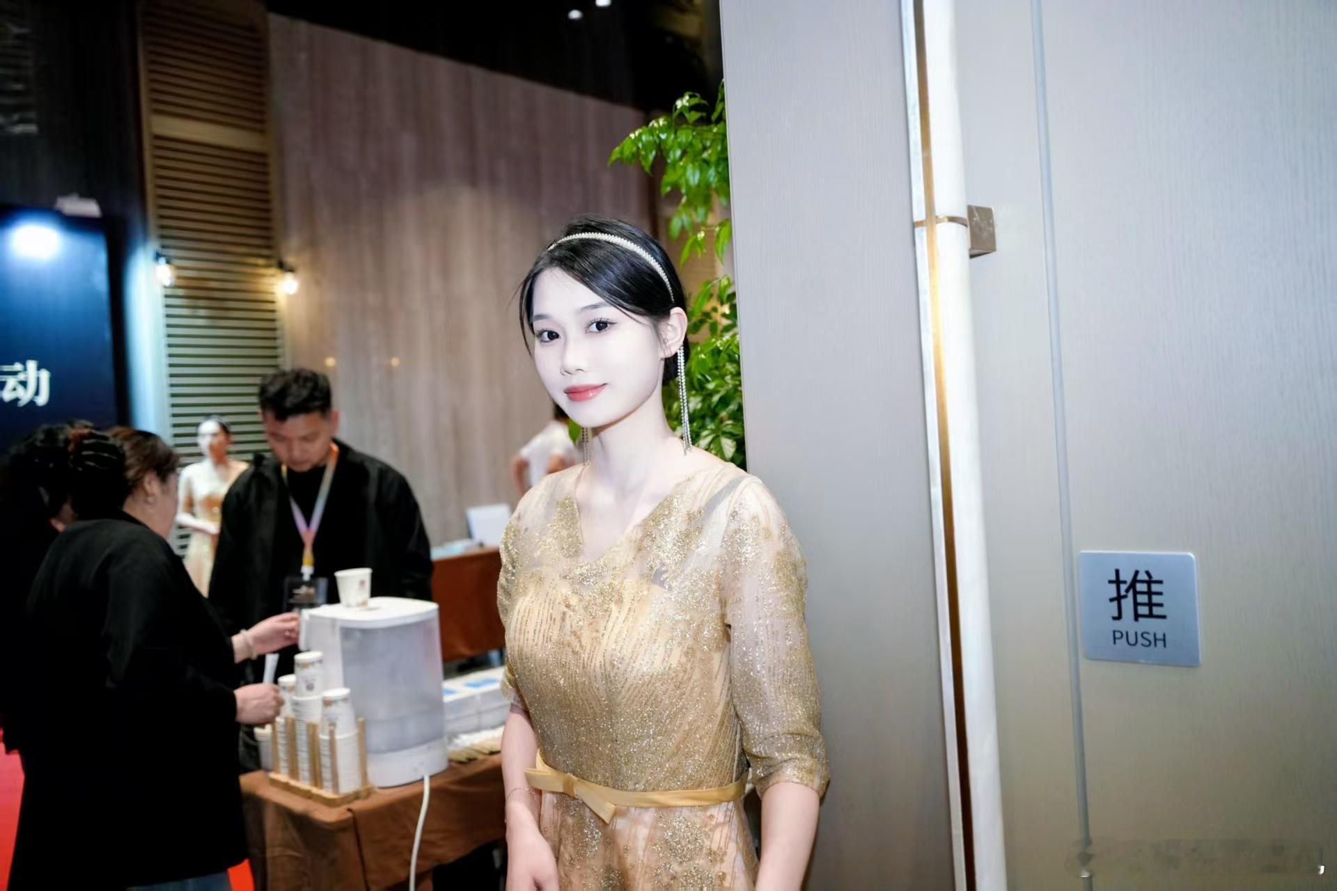 全国短剧演员选拔大赛落地长沙 从港片黄金时代到长沙星城舞台，李力持带着全国短剧演