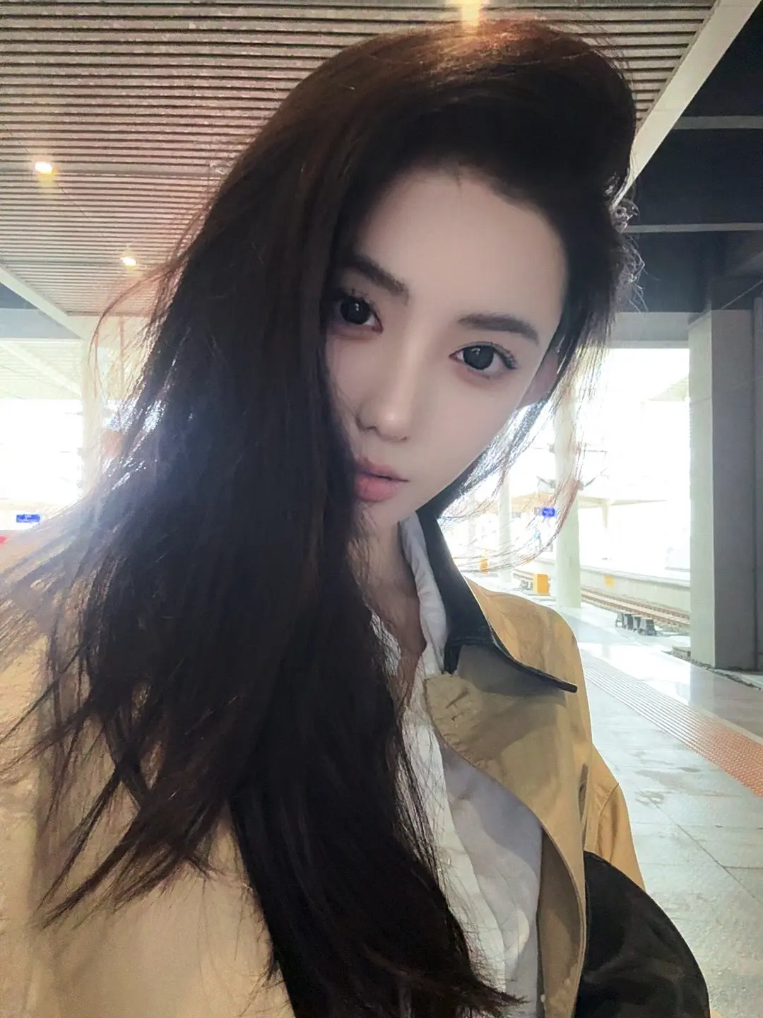 一个不能独立的女人 绝对要求不了男人的忠诚  弱国无外交 弱女无权益 ...