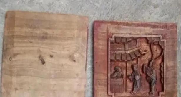 1998年，一农妇切完猪肉后冲洗切菜板，一个坐席的男子看周围没人，塞给农妇二百元