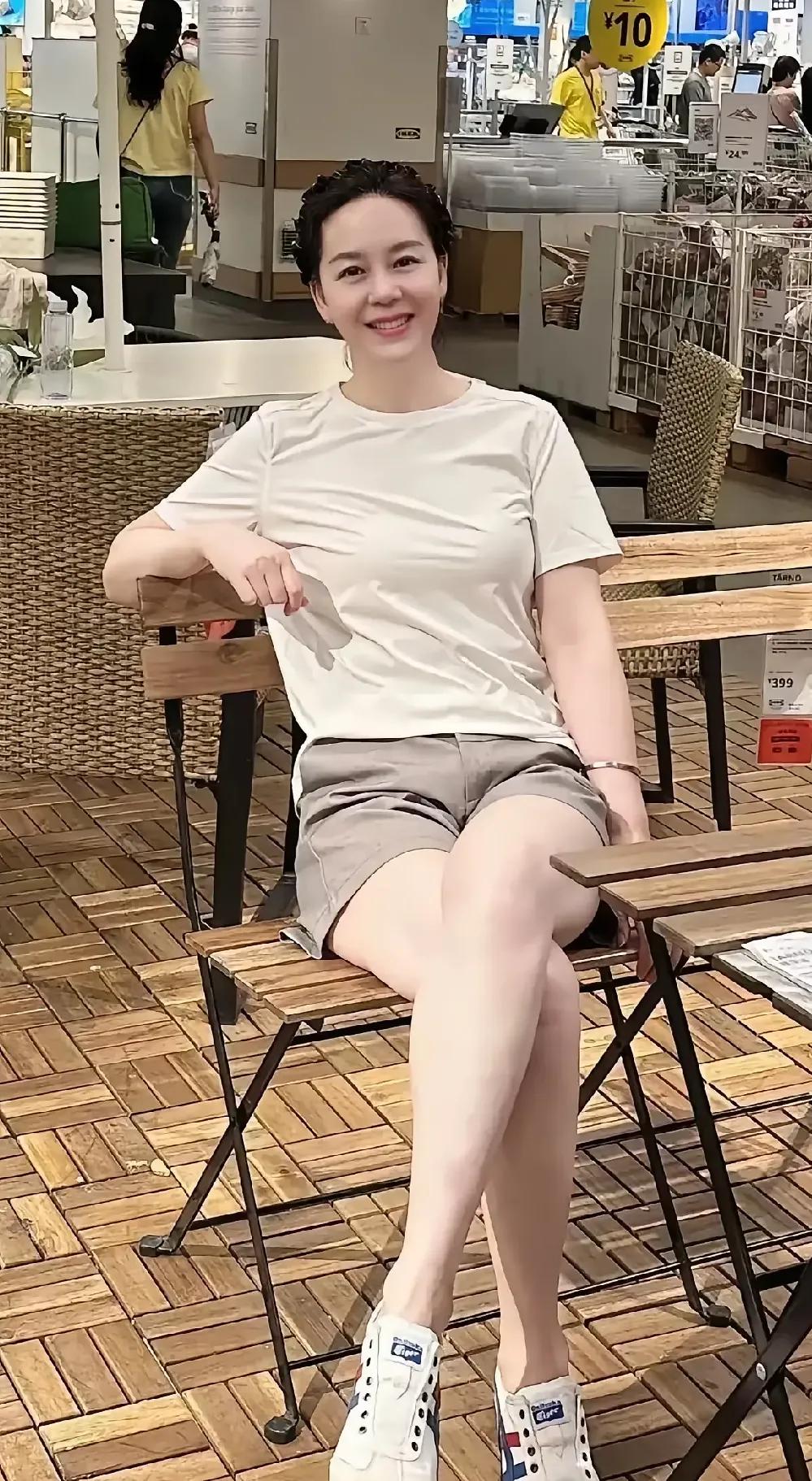 成长这条路就是经历了很多人和事，让你明白什么是人情世故，世态炎凉。要懂得闭嘴努力
