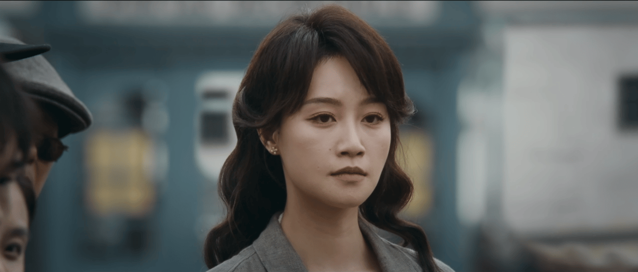 银子最有钱的一集俺们银子终于有钱了！ 蓝盈莹在新剧《风与潮》演上富家小姐了，又美