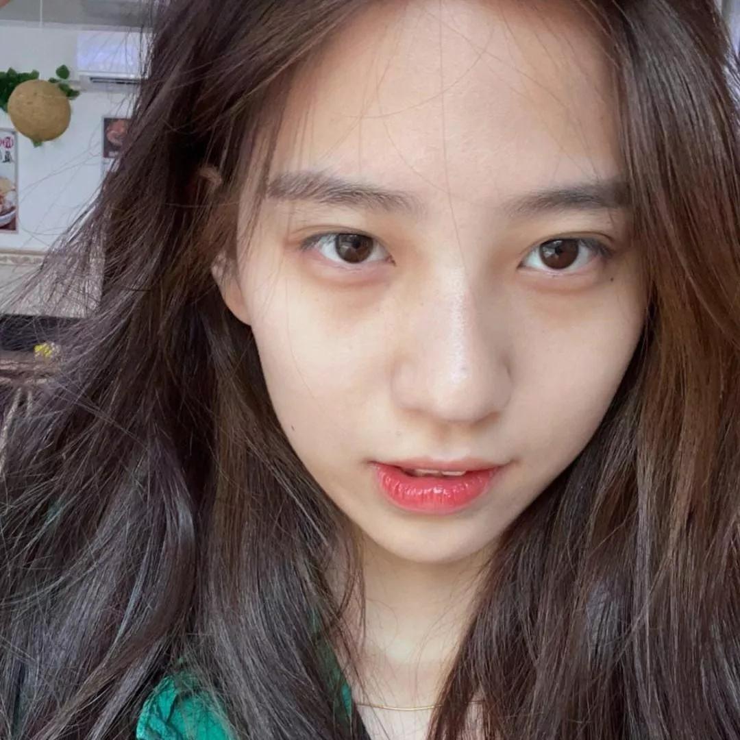 元气少女，清新自然，甜美动人！少女感笑容 少女感微笑女孩 自然清新美少女 自然甜