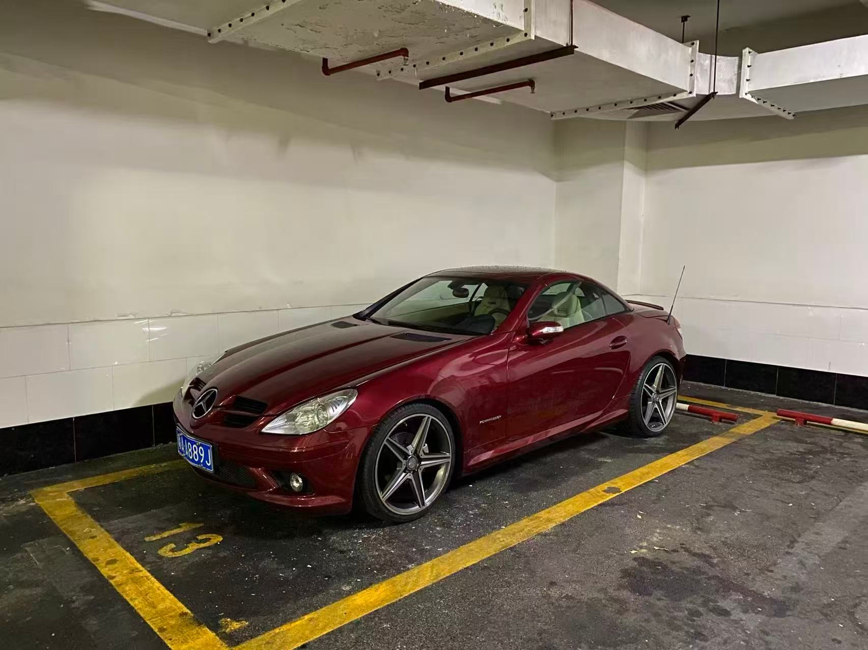 双蕉的座驾，又凑成一套了。下一套，大家喜欢我们买什么车？ 