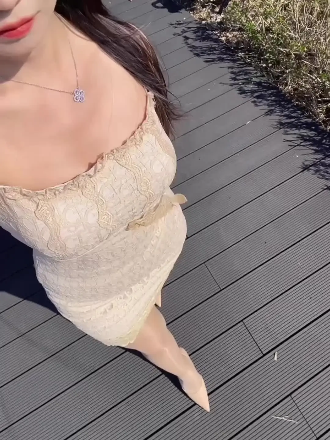 两个爱玩的人在一起 谁都以为对方在玩自己