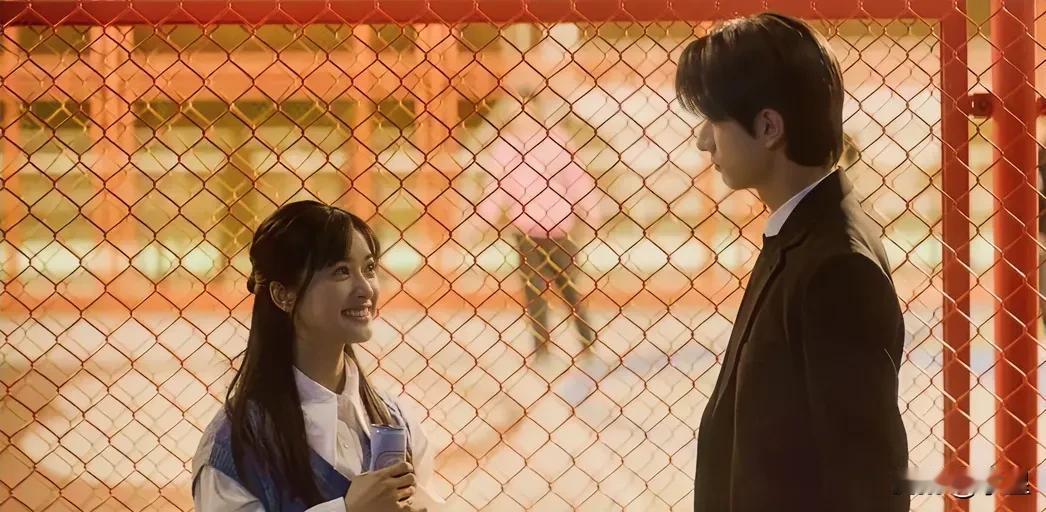 无意中刷到一部小清新的电视剧
拍得很好看，叫《失笑》
男主有情绪障碍，无法感知喜