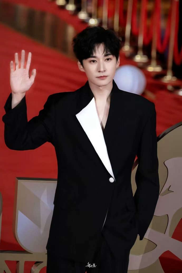 上一次看刘学义的剧还是念无双刘学义的每一步都算数刘学义的每一步都算数，从配角到主