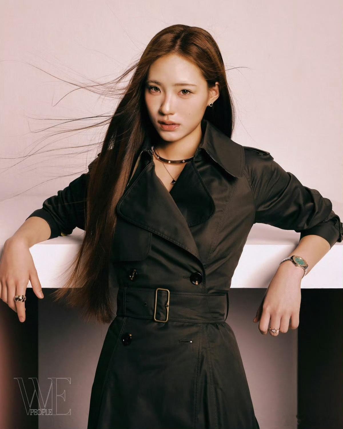 看完小S女儿新杂志大片😂。基因真的很强大，镜头感确实在线。就是造型风格偏成熟，