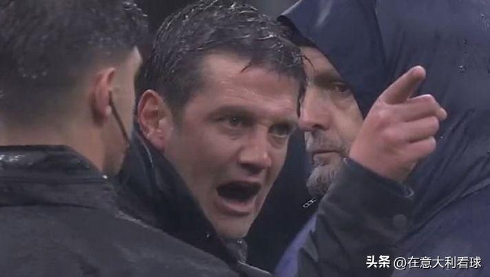 国米赛后集体静默抗议遭遇的不公判罚
在意甲的一场焦点战中，国米主场对阵亚特兰大的