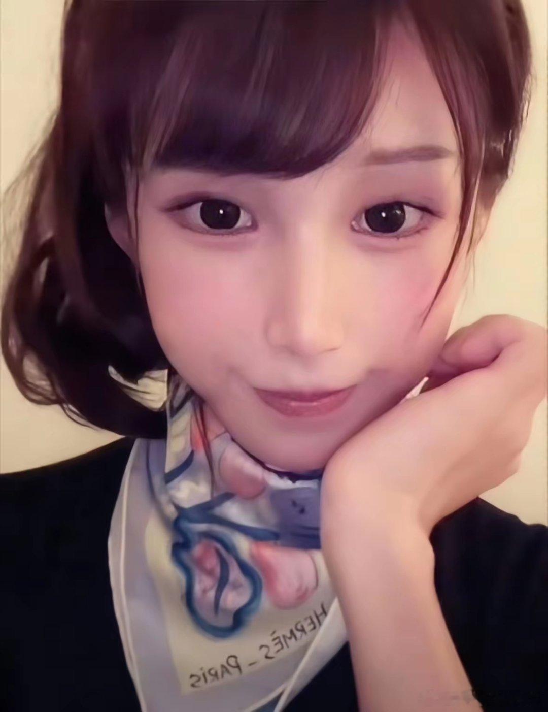原来这就是司晓迪以前的照片，难怪她看不上白鹿。司晓迪这么漂亮为什么不出道当明星呢