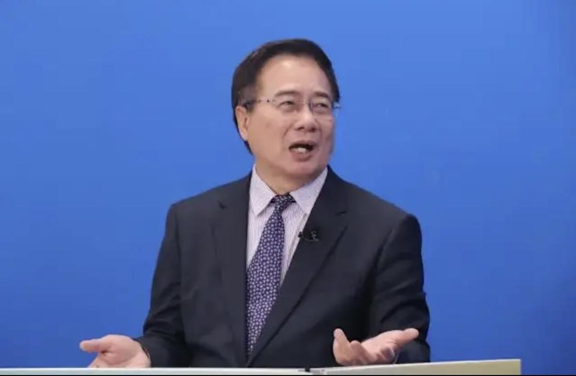 蔡正元这火力太双标！
骂郑丽文是“投降党”，却对真分裂装聋作哑！郑丽文出席秋祭推