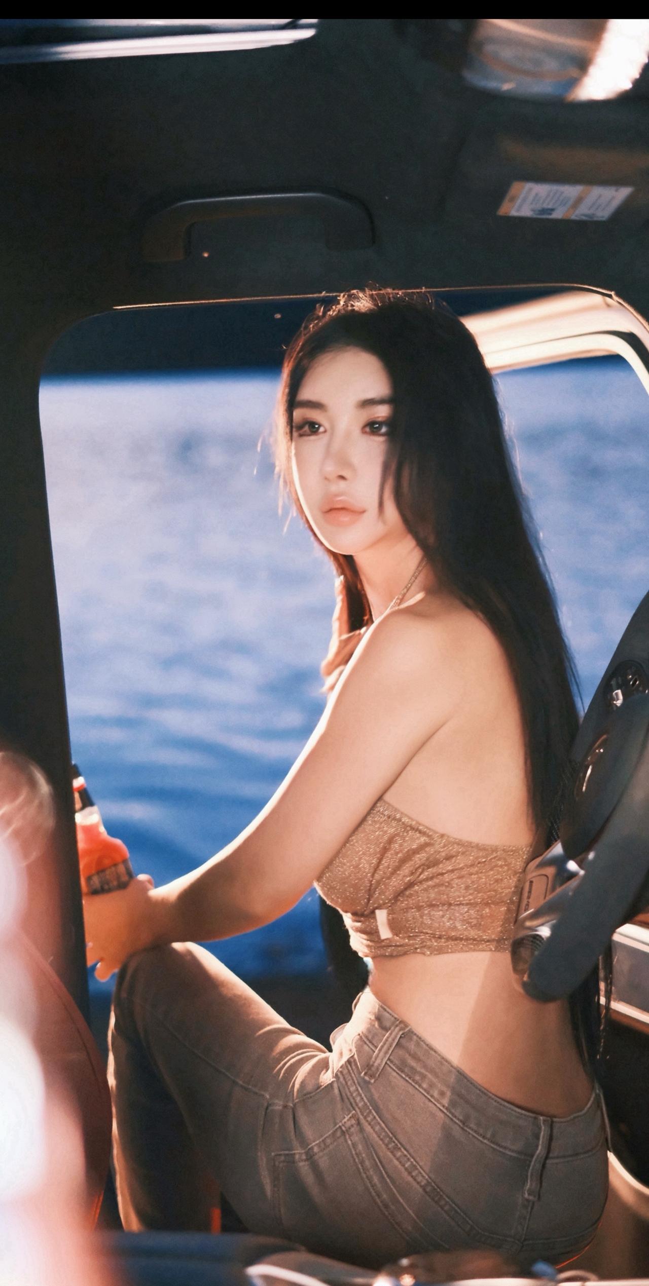 @抖音小助手 @抖音上热门