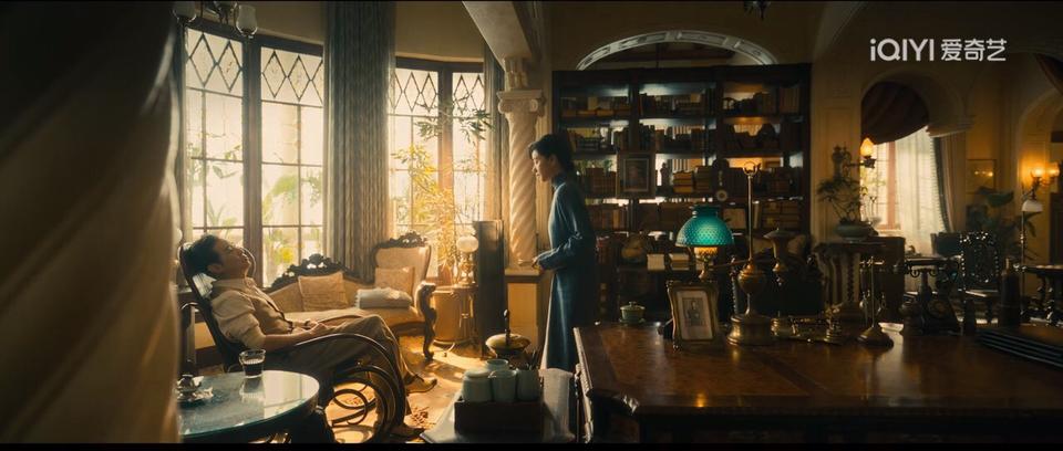 八千里路云和月丁玉娇看着田先生眼神仿佛告诉我她猜到了，这一切都是田先生自导自演的